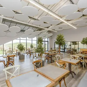 Woodland Lakes Lodges Resort
